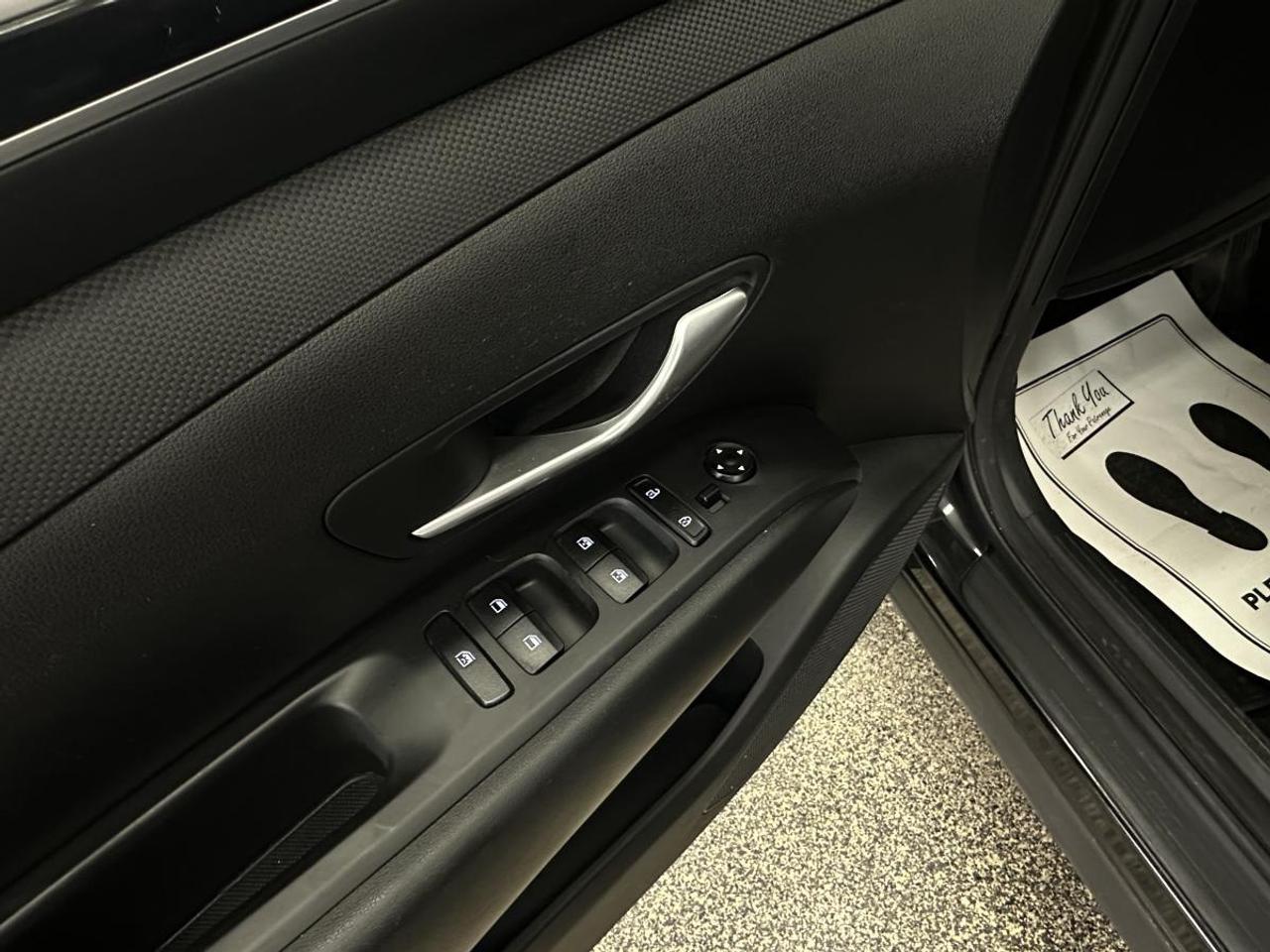 2024 Hyundai Tucson Preferred PREFERRED/AWD/NAVI/56000KM/OFF 1 OWNER LEASE! Photo