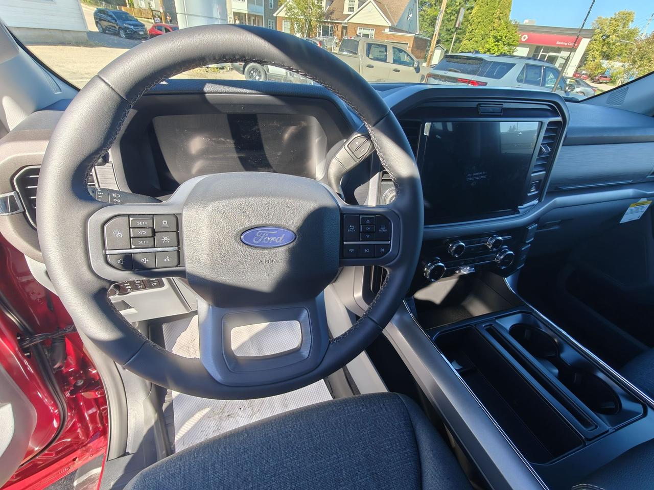 2026 Ford F-150 4X4 SUPERCREW XLT 5.0L 302A Photo4