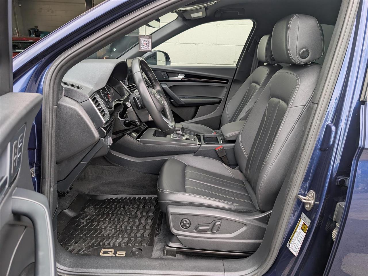 2024 Audi Q5 QTRO - LEATHER - HTD SEATS - TECH FEATS Photo