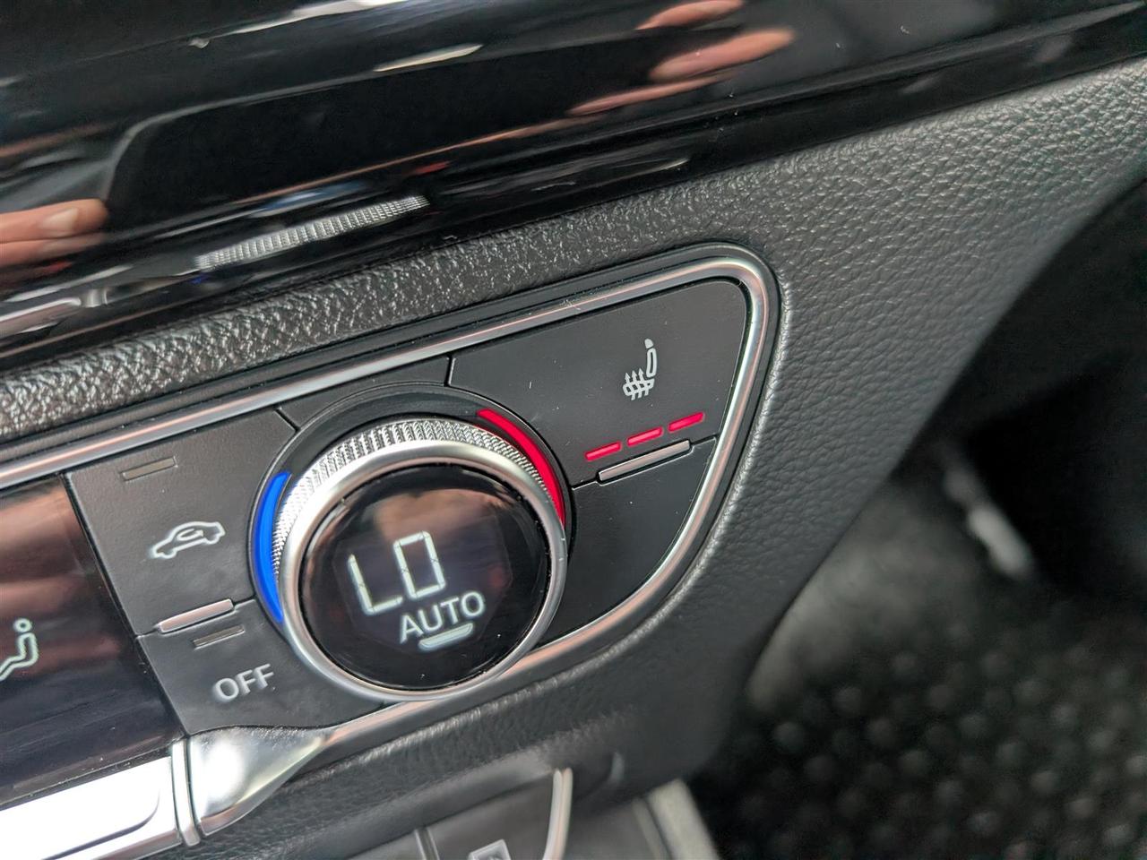 2024 Audi Q5 QTRO - LEATHER - HTD SEATS - TECH FEATS Photo