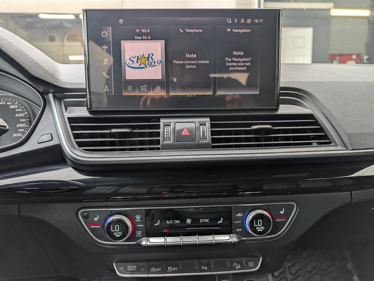 2024 Audi Q5 QTRO - LEATHER - HTD SEATS - TECH FEATS Photo