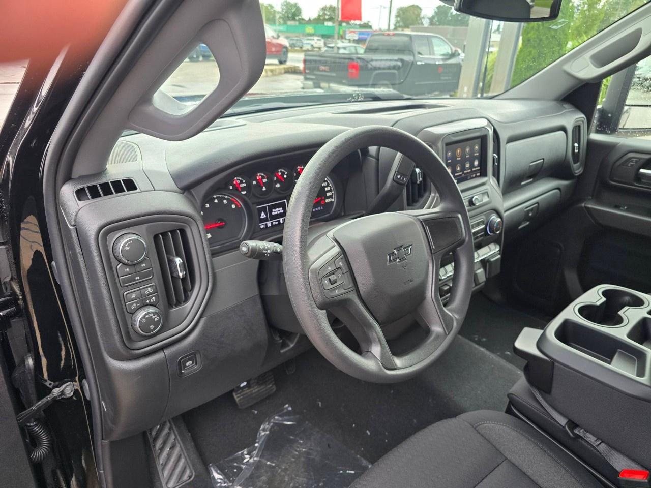 2026 Chevrolet Silverado 2500 HD 4WD Crew Cab Standard Box Custom Photo