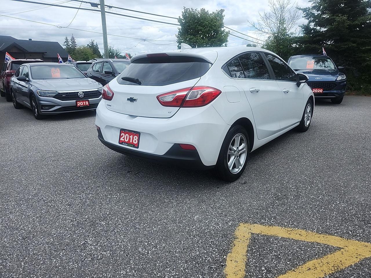 2018 Chevrolet Cruze AUTO-AC-HEATED SEATS -APPLE CAR PLAY-ANDROID AUTO Photo4