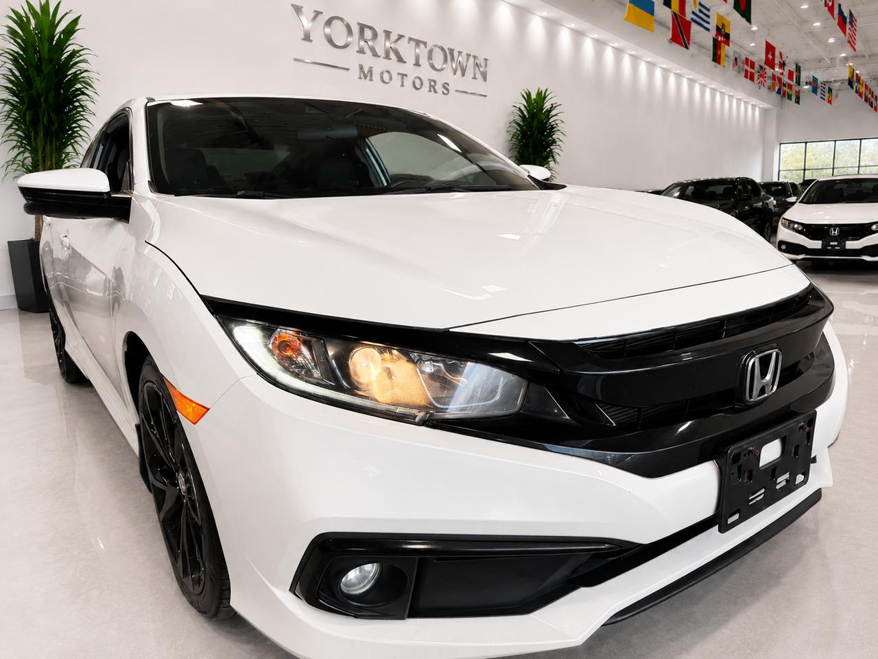 2020 Honda Civic SPORT MANUAL| COUPE|SUNROOF|LANE ASSIST|BACKUPCAM Photo2