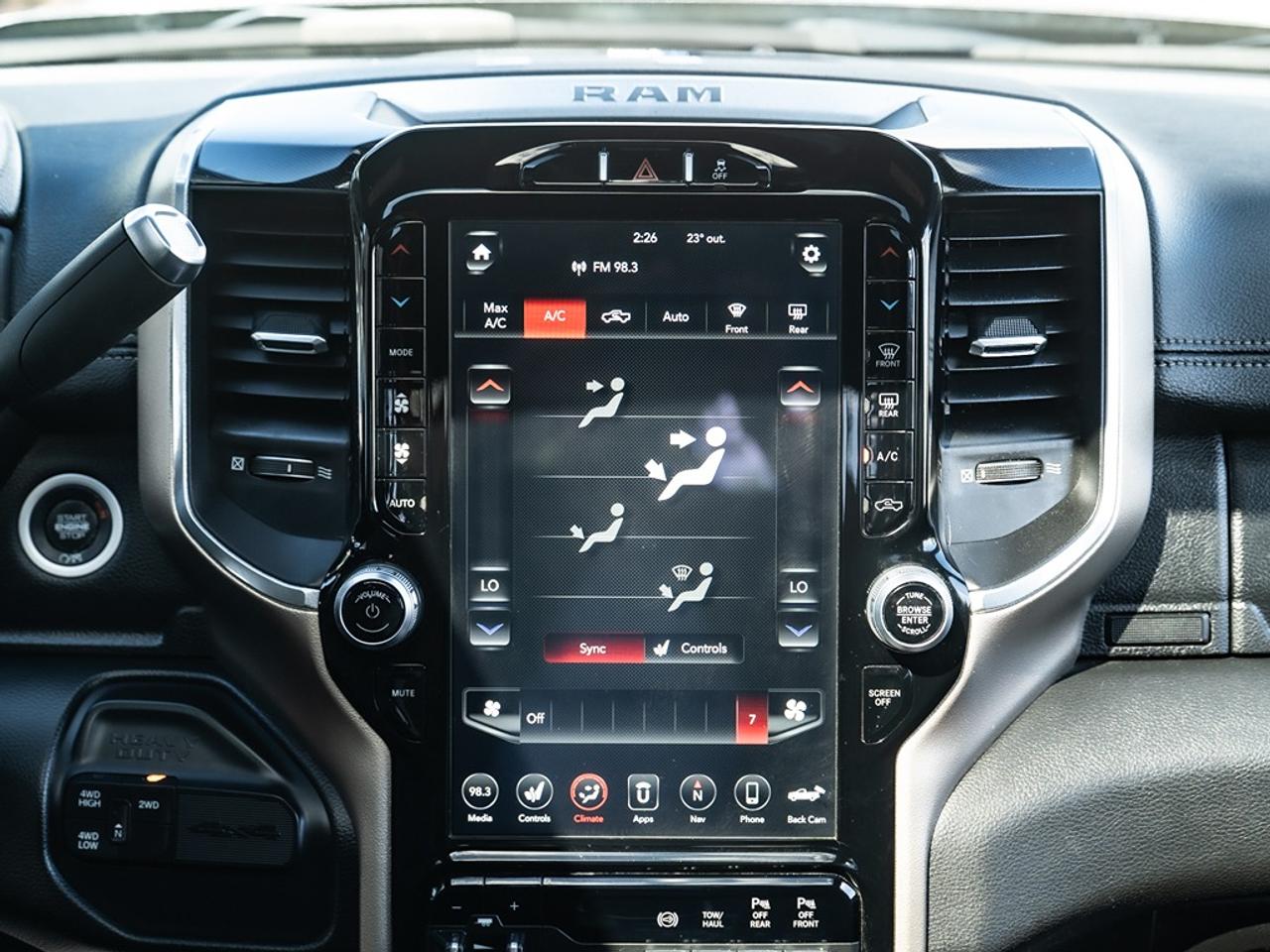 2019 RAM 2500 Laramie 4x4 Crew Cab 6'4" Box Photo31