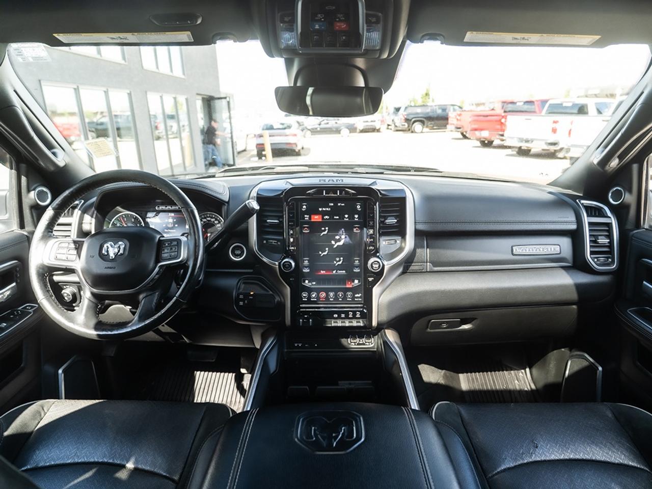 2019 RAM 2500 Laramie 4x4 Crew Cab 6'4" Box Photo7