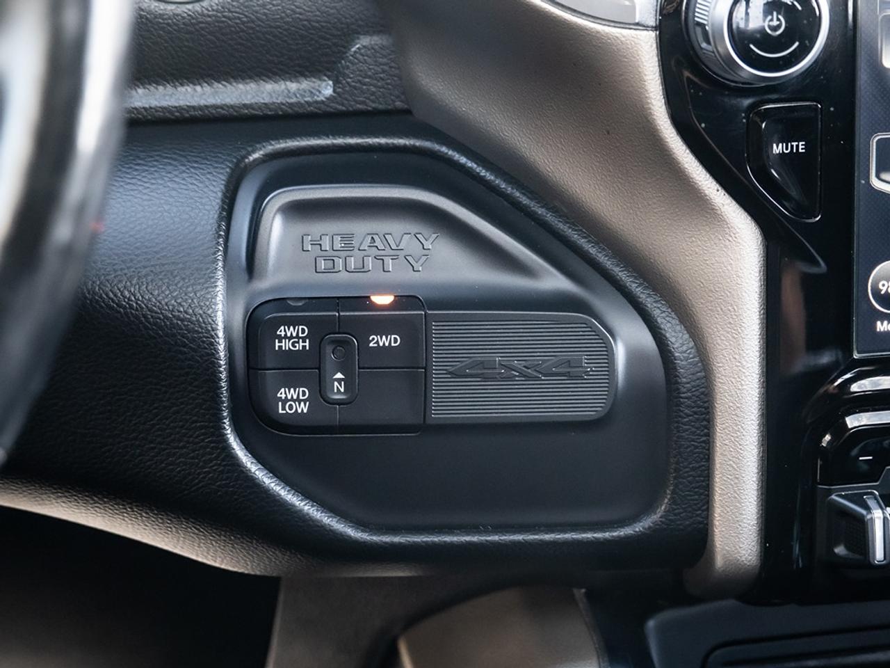 2019 RAM 2500 Laramie 4x4 Crew Cab 6'4" Box Photo13