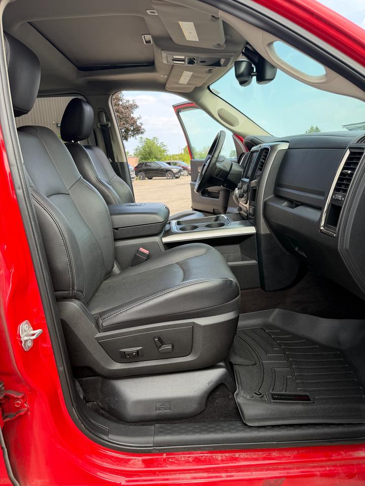 2017 RAM 1500 4WD CREW CAB 140.5" SPORT NIGHT - Stk# 323A Photo