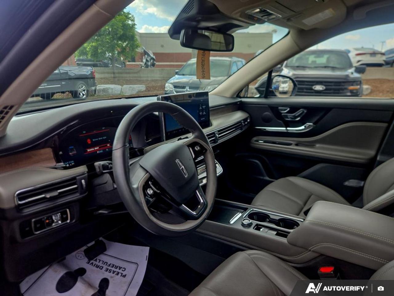 2024 Lincoln Corsair Reserve ONE OWNER | NO ACCIDENTS Photo
