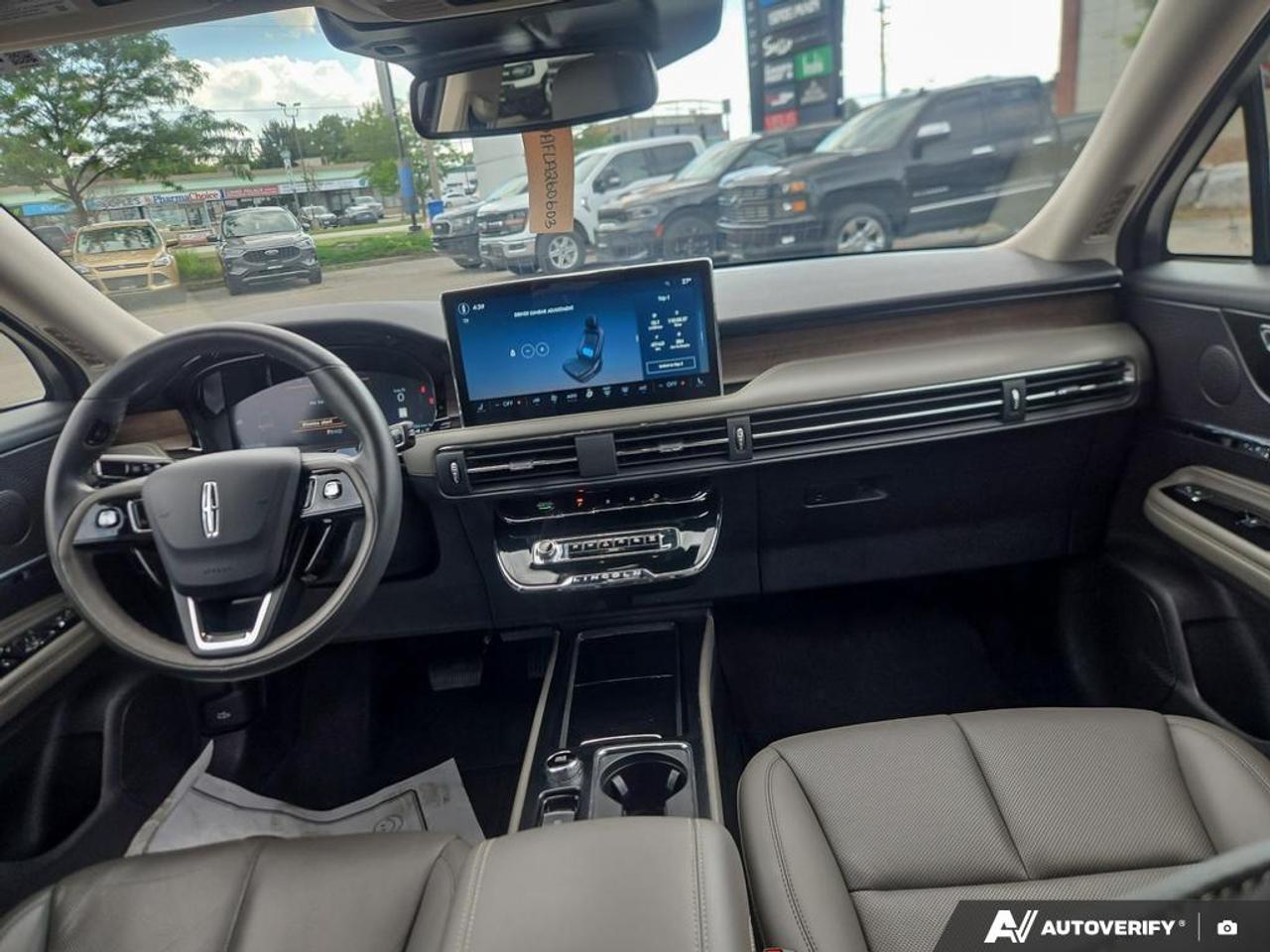 2024 Lincoln Corsair Reserve ONE OWNER | NO ACCIDENTS Photo