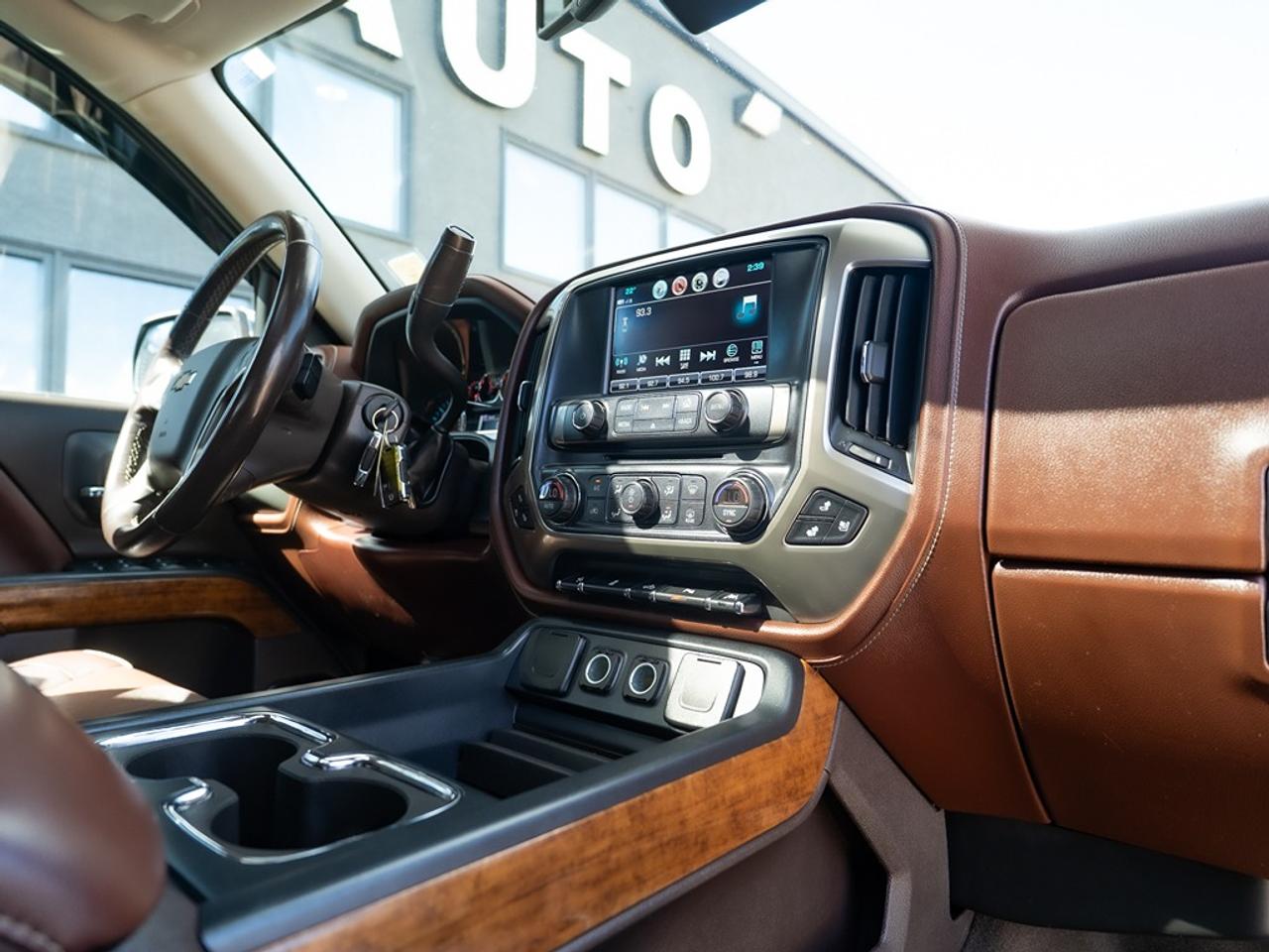 2017 Chevrolet Silverado 1500 High Country 6.2L Photo43