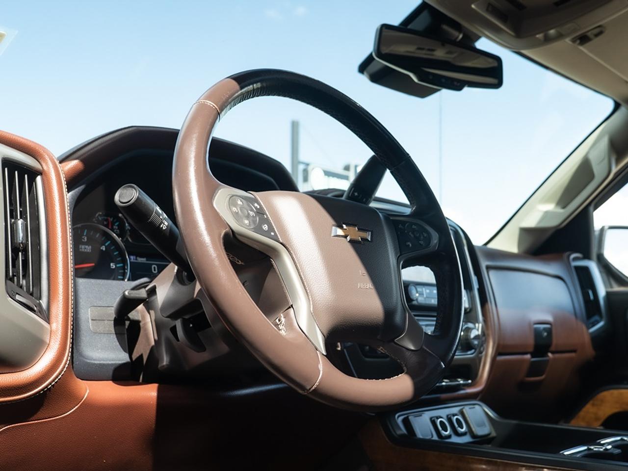 2017 Chevrolet Silverado 1500 High Country 6.2L Photo35