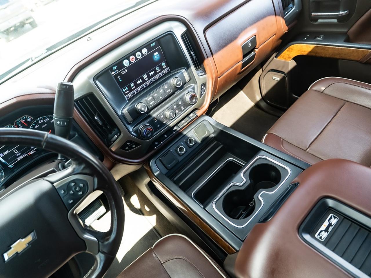 2017 Chevrolet Silverado 1500 High Country 6.2L Photo10