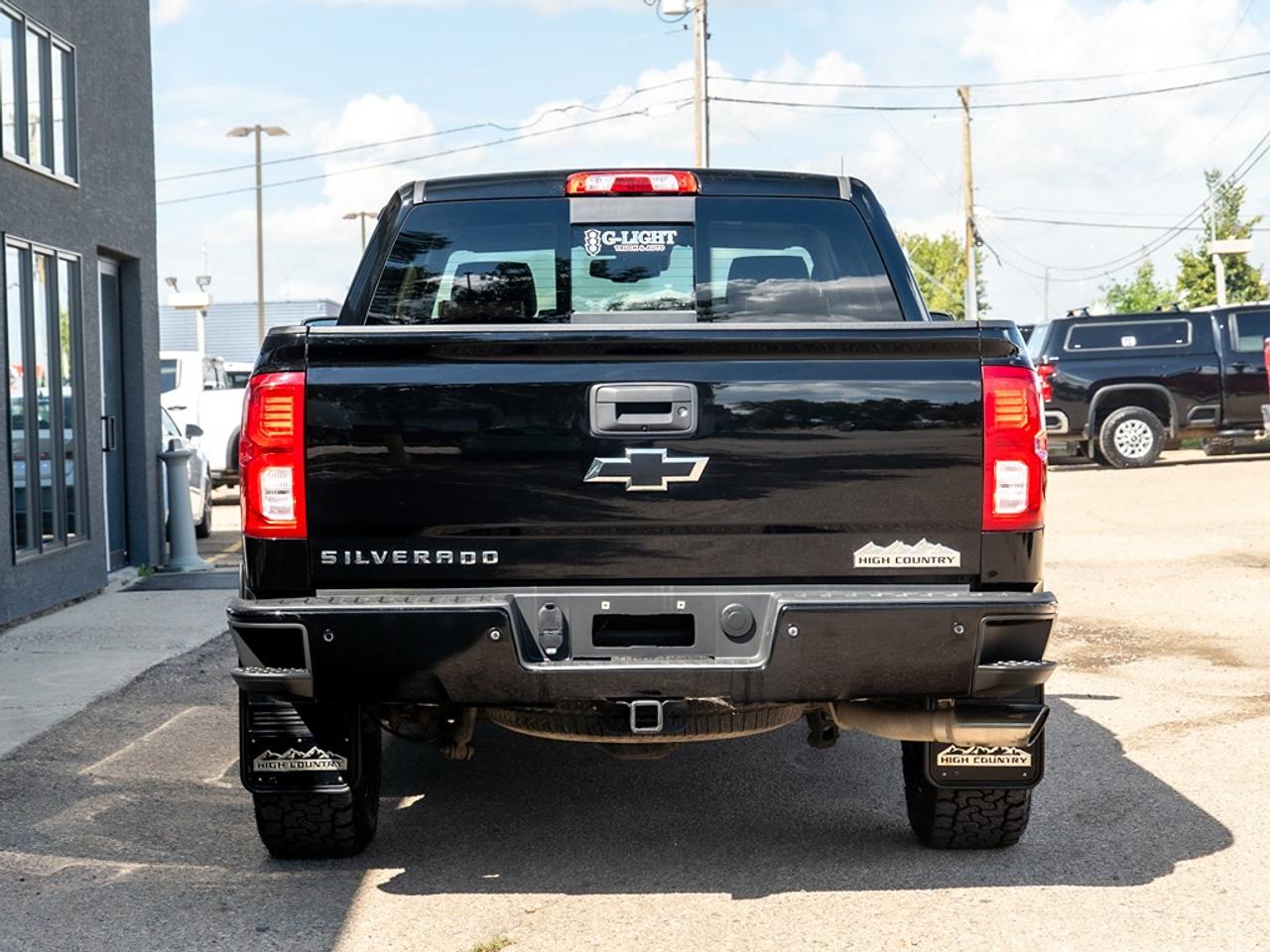 2017 Chevrolet Silverado 1500 High Country 6.2L Photo28