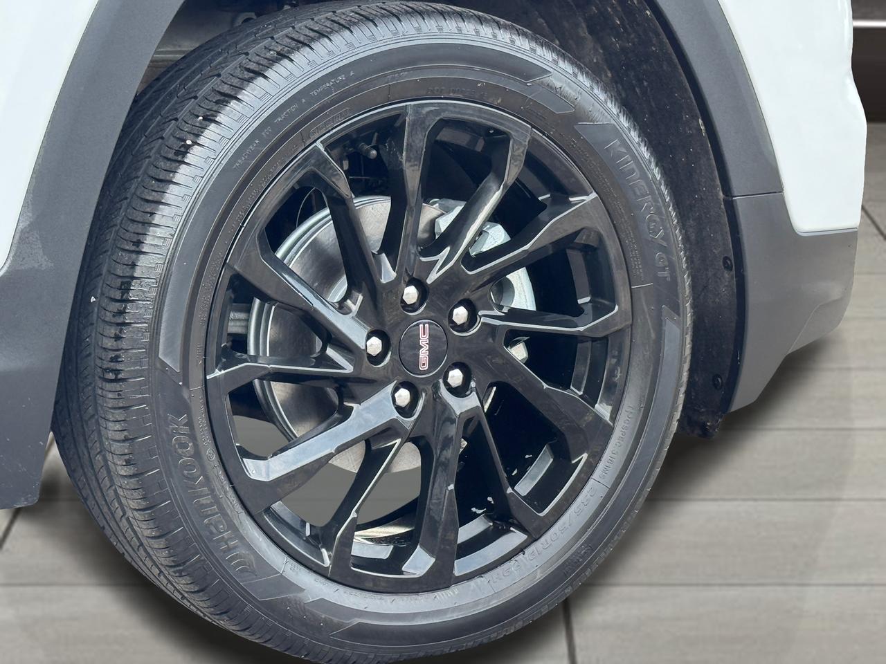 2023 GMC Terrain SLE AWD+New Brakes+ApplePlay+REMOTE START Photo