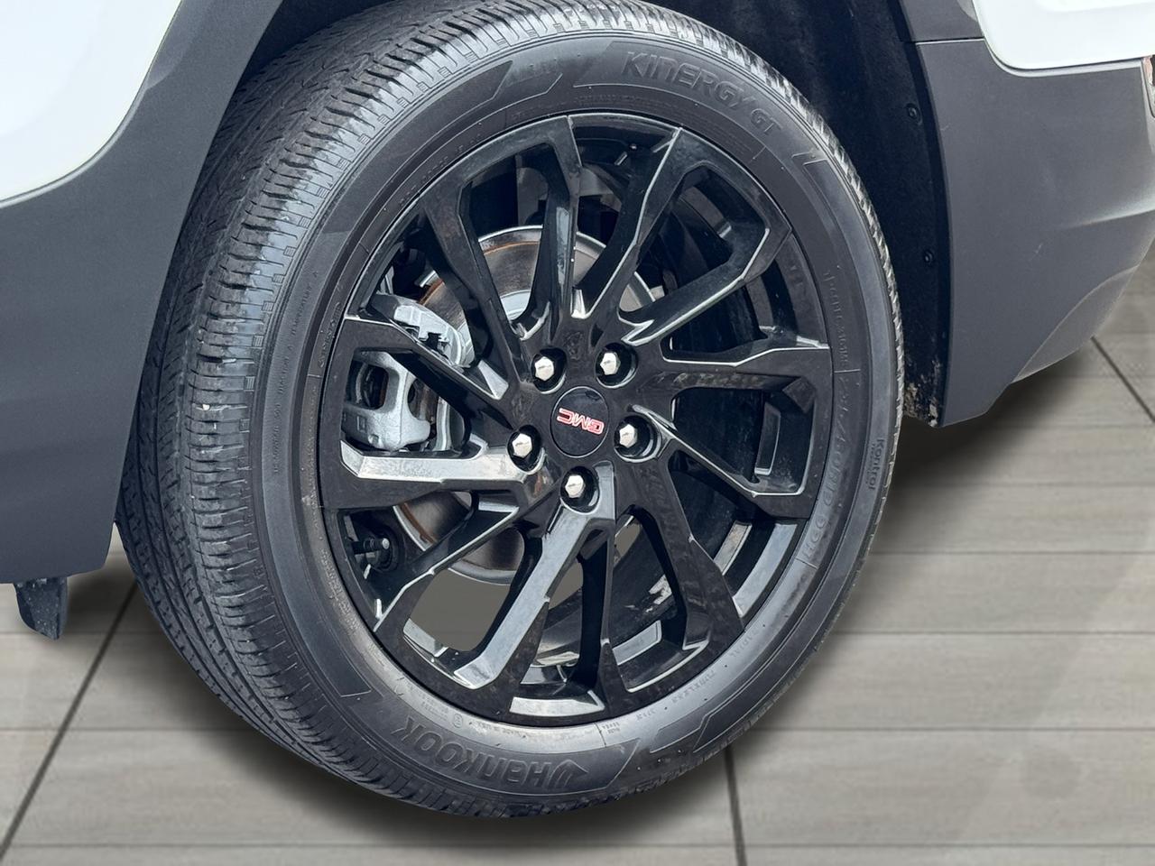 2023 GMC Terrain SLE AWD+New Brakes+ApplePlay+REMOTE START Photo