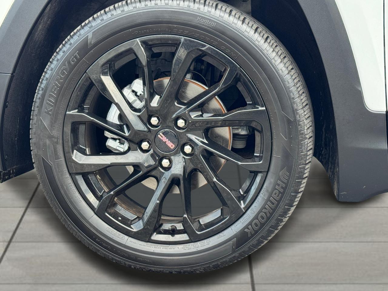 2023 GMC Terrain SLE AWD+New Brakes+ApplePlay+REMOTE START Photo