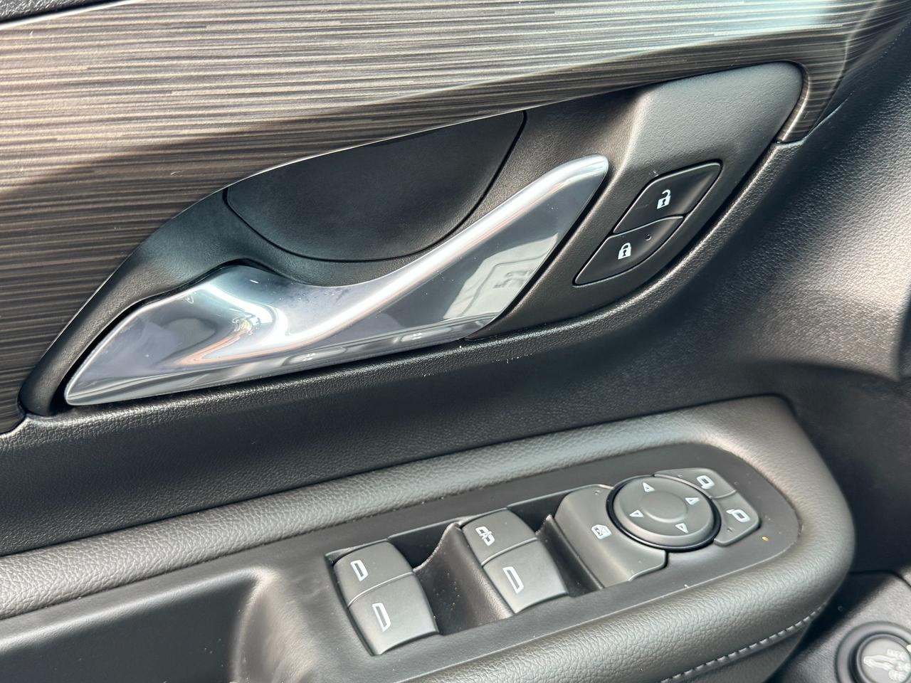 2023 GMC Terrain SLE AWD+New Brakes+ApplePlay+REMOTE START Photo