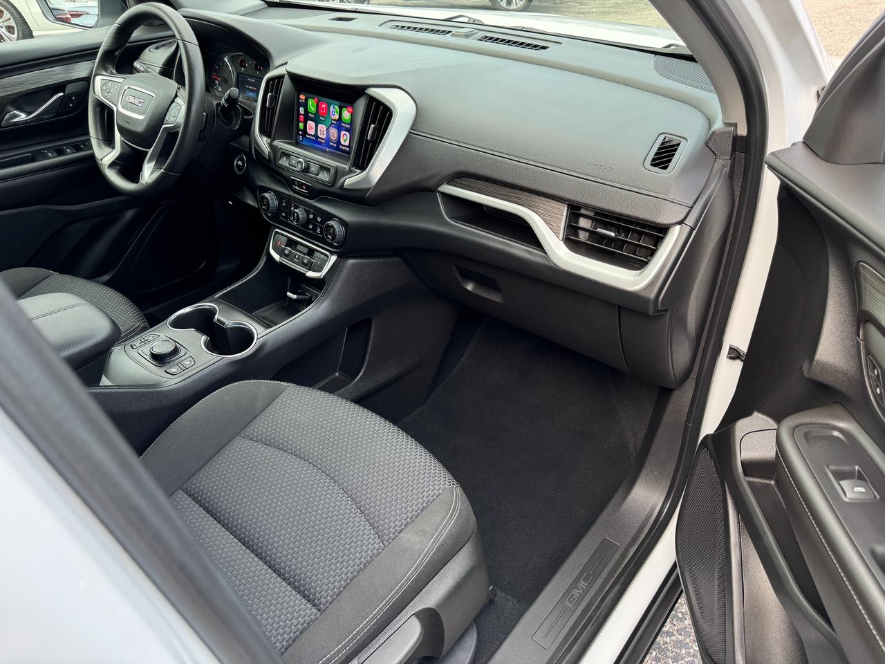 2023 GMC Terrain SLE AWD+New Brakes+ApplePlay+REMOTE START Photo