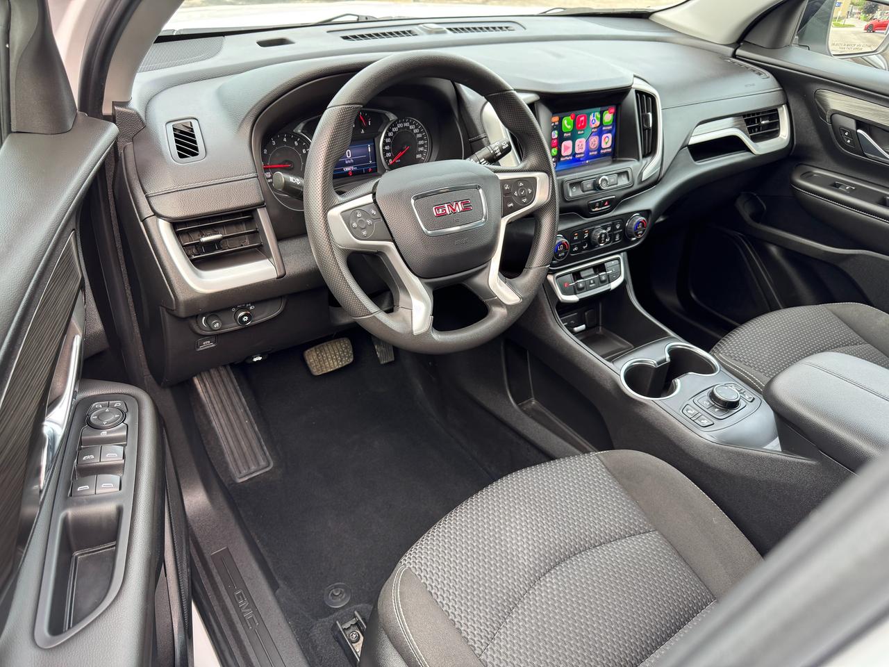 2023 GMC Terrain SLE AWD+New Brakes+ApplePlay+REMOTE START Photo