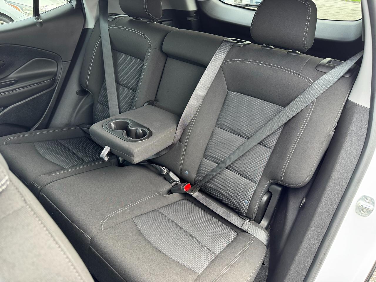 2023 GMC Terrain SLE AWD+New Brakes+ApplePlay+REMOTE START Photo