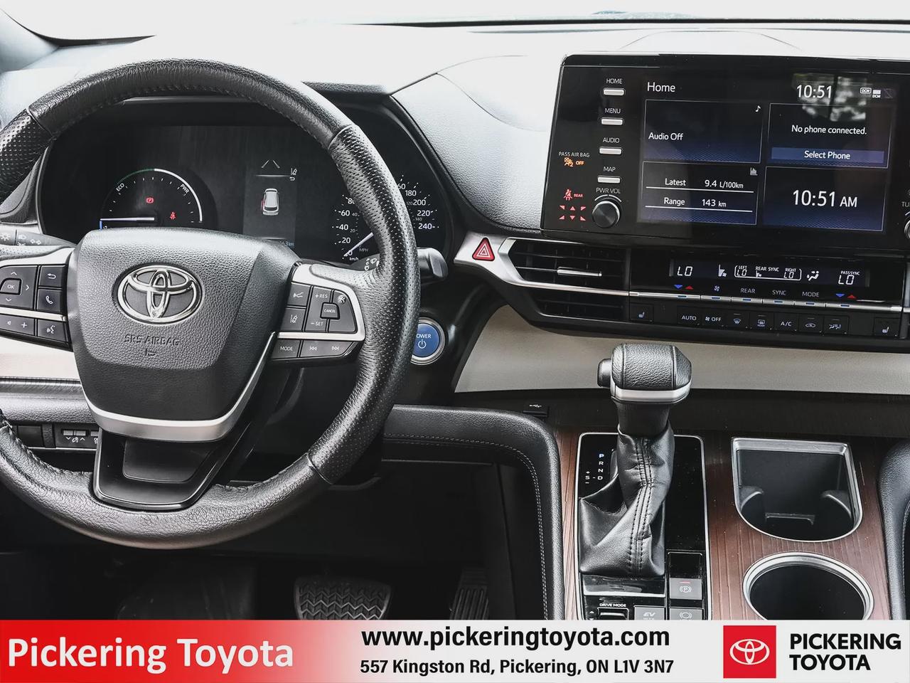 2022 Toyota Sienna XLE Photo