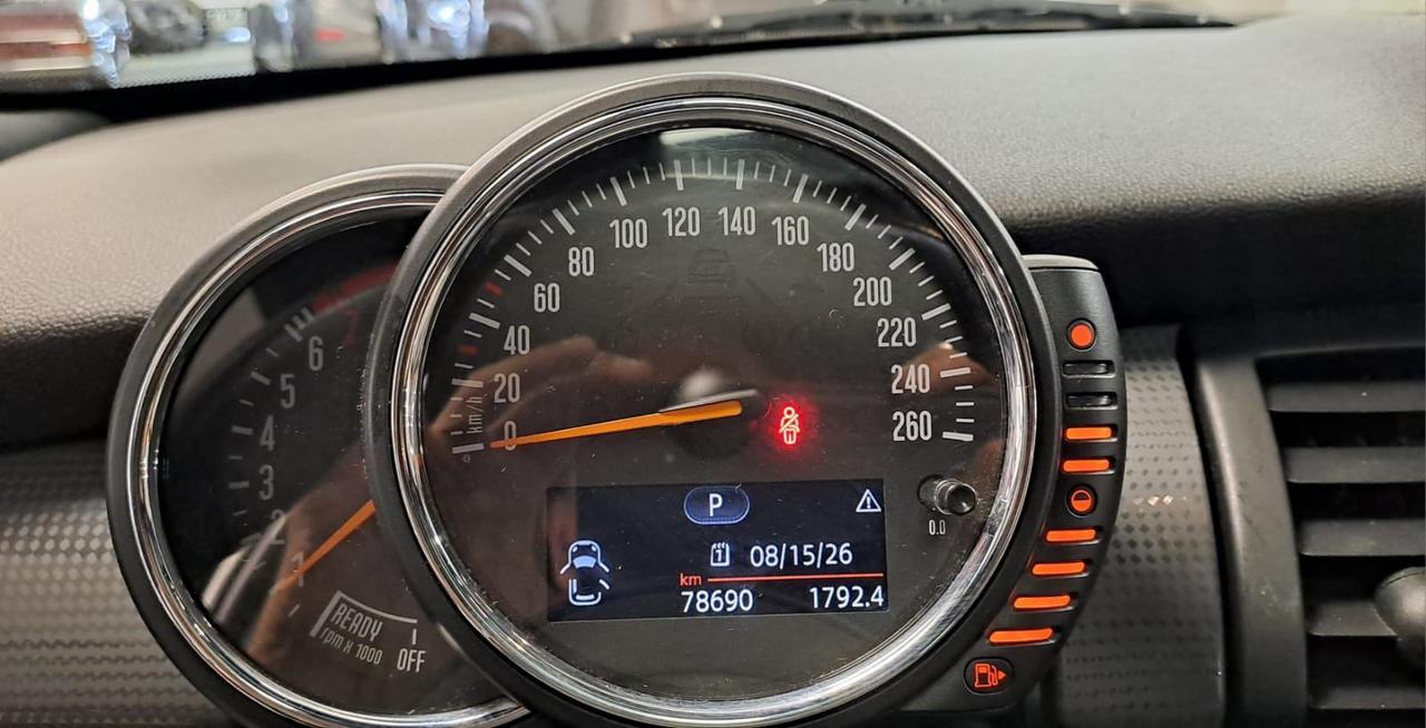 2016 MINI Cooper 5 Door 5dr HB Photo