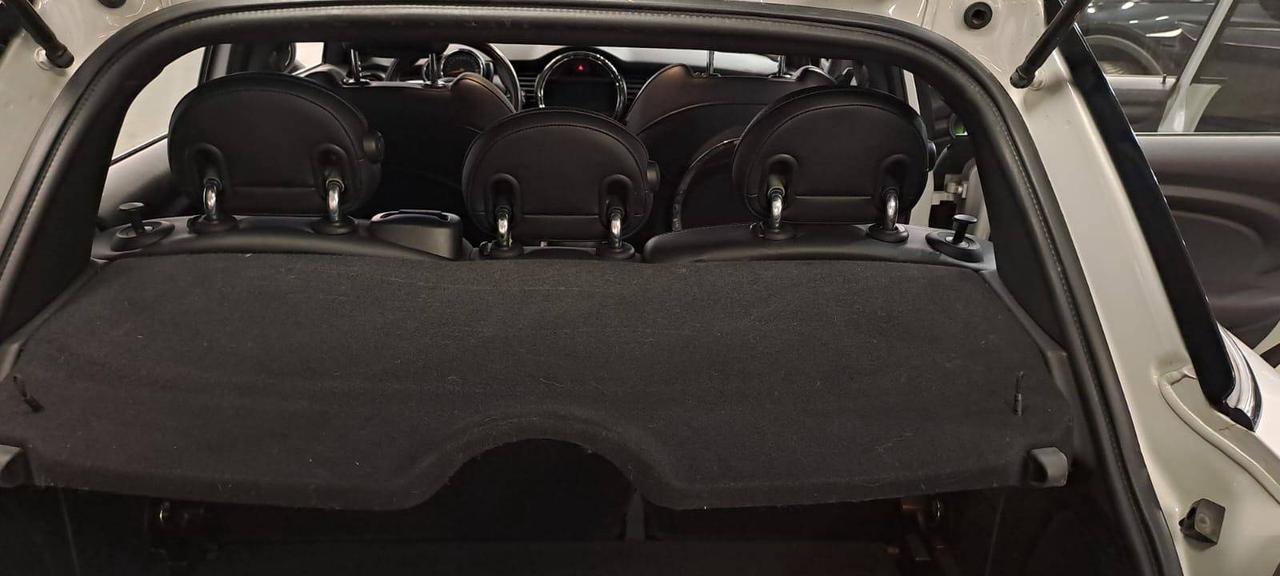 2016 MINI Cooper 5 Door 5dr HB Photo