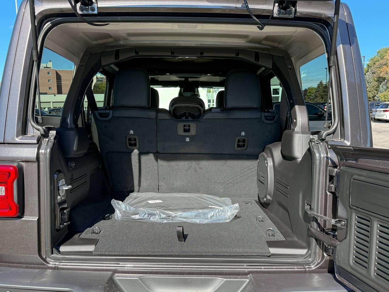 2027 Jeep Wrangler Sahara 4 Door 4x4 Photo