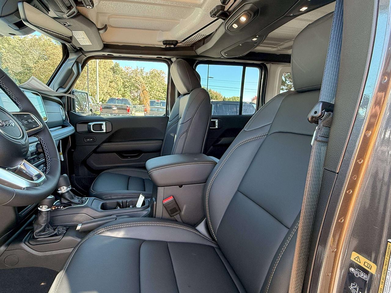 2027 Jeep Wrangler Sahara 4 Door 4x4 Photo