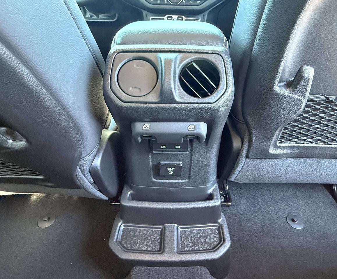 2027 Jeep Wrangler Sahara 4 Door 4x4 Photo