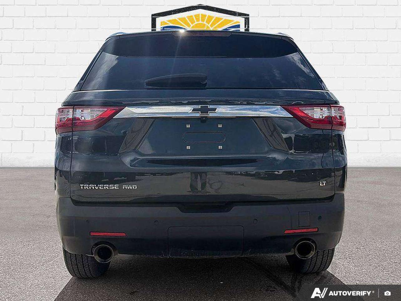 2020 Chevrolet Traverse LT Cloth | Power Liftgate | Nav System Photo