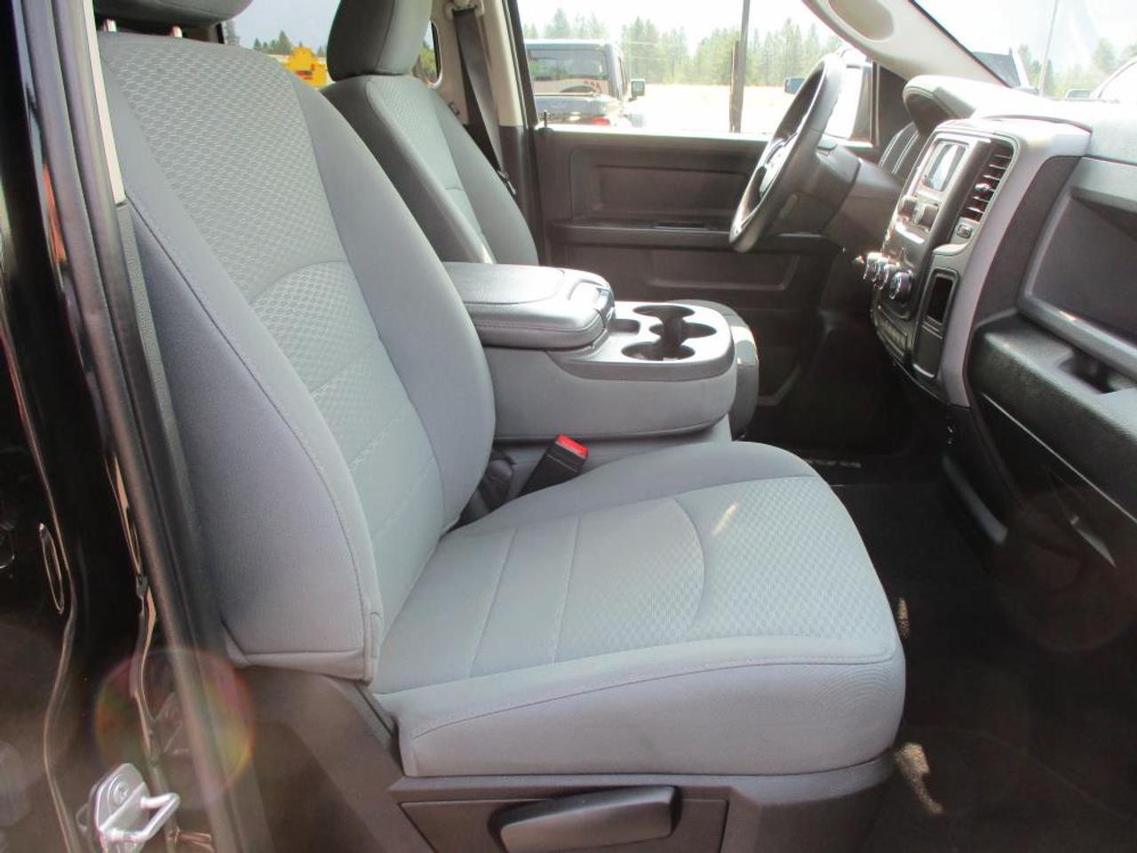 2020 RAM 1500 Classic Tradesman 4X4 - Photo #13