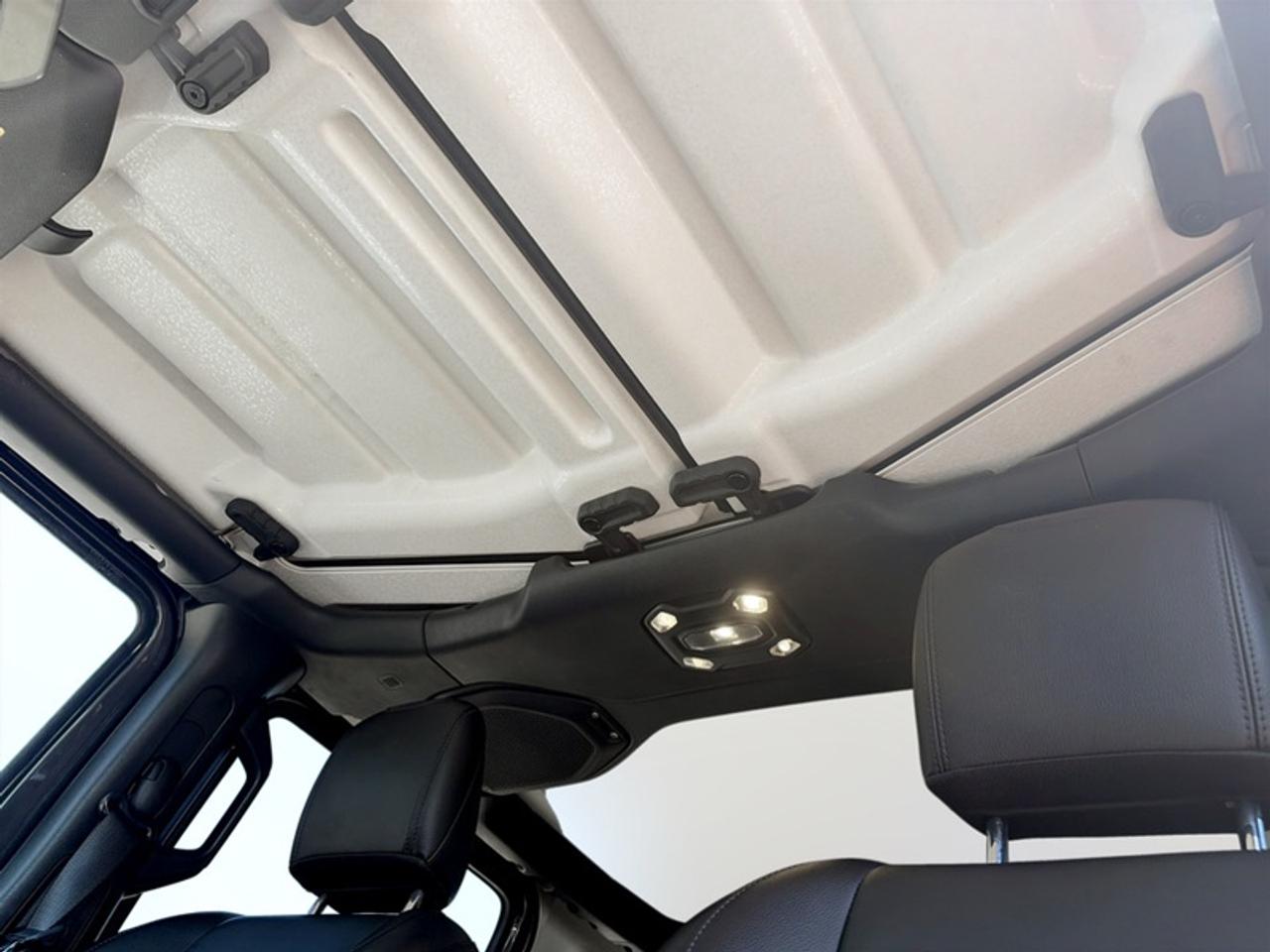 2021 Jeep Wrangler Rubicon  **3.6L PENTASTAR ENGINE** Photo
