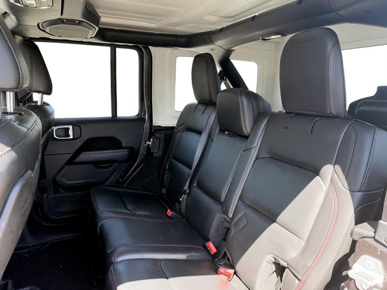 2021 Jeep Wrangler Rubicon  **3.6L PENTASTAR ENGINE** Photo