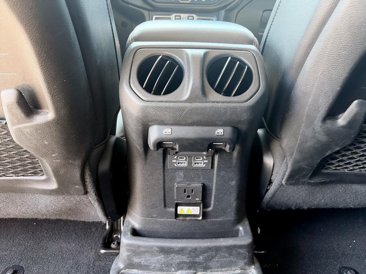 2021 Jeep Wrangler Rubicon  **3.6L PENTASTAR ENGINE** Photo
