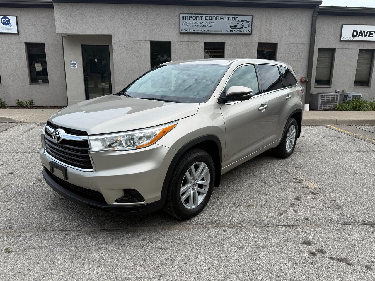 2014 Toyota Highlander LE 8PASS,REARVIEW CAMERA,SERVICE RECORDS,CERTIFIED