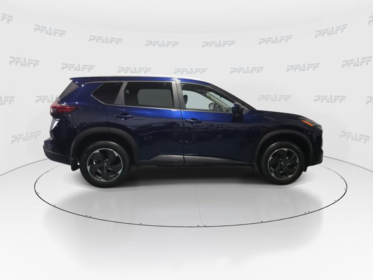 2024 Nissan Rogue SV Photo