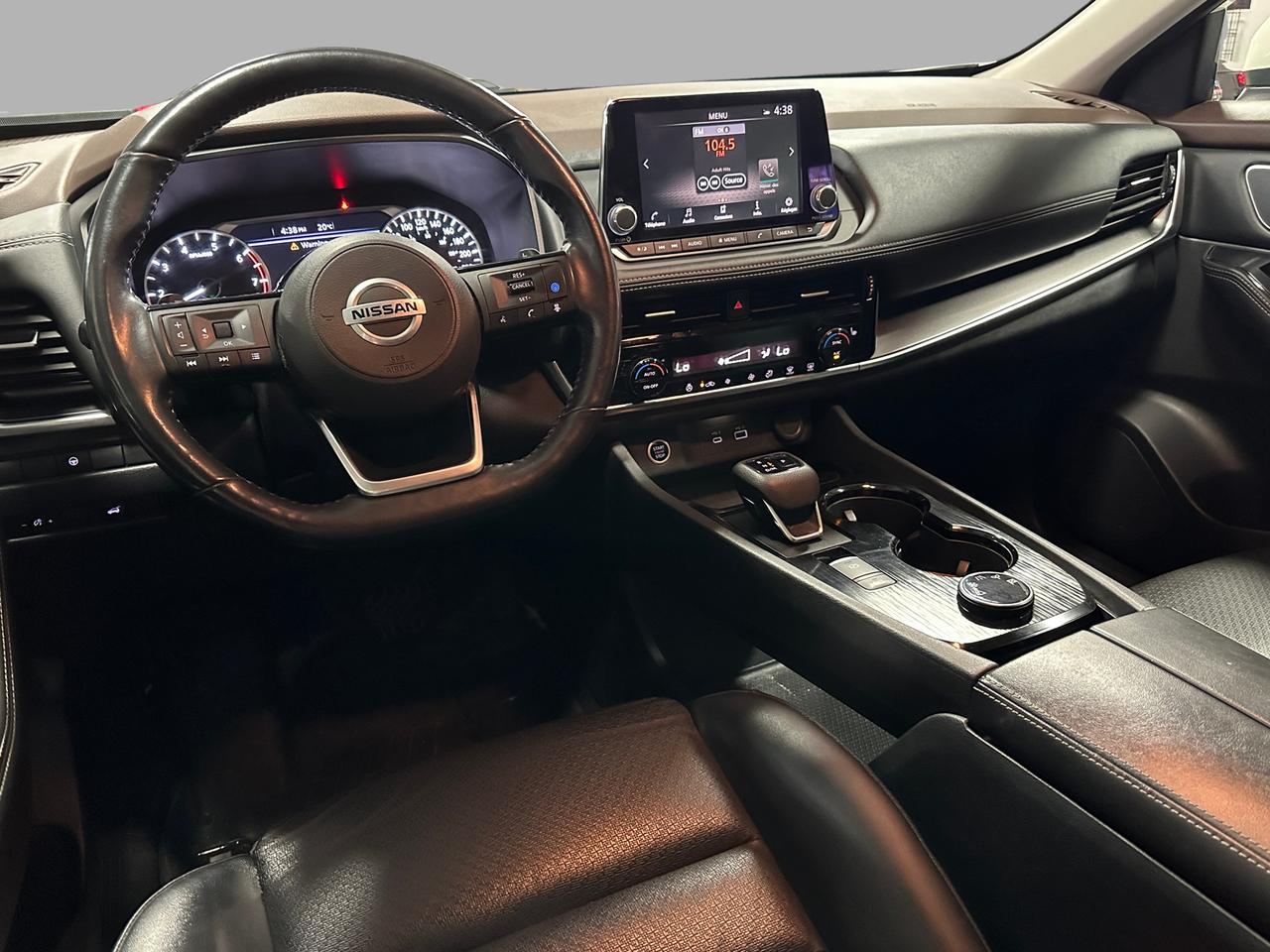 2021 Nissan Rogue SV PREMIUM | CLEAN CARFAX | LEATHER | SUNROOF | Photo