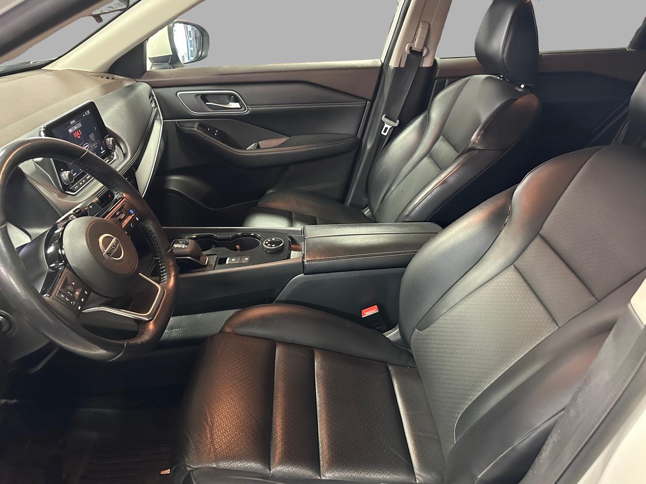 2021 Nissan Rogue SV PREMIUM | CLEAN CARFAX | LEATHER | SUNROOF | Photo
