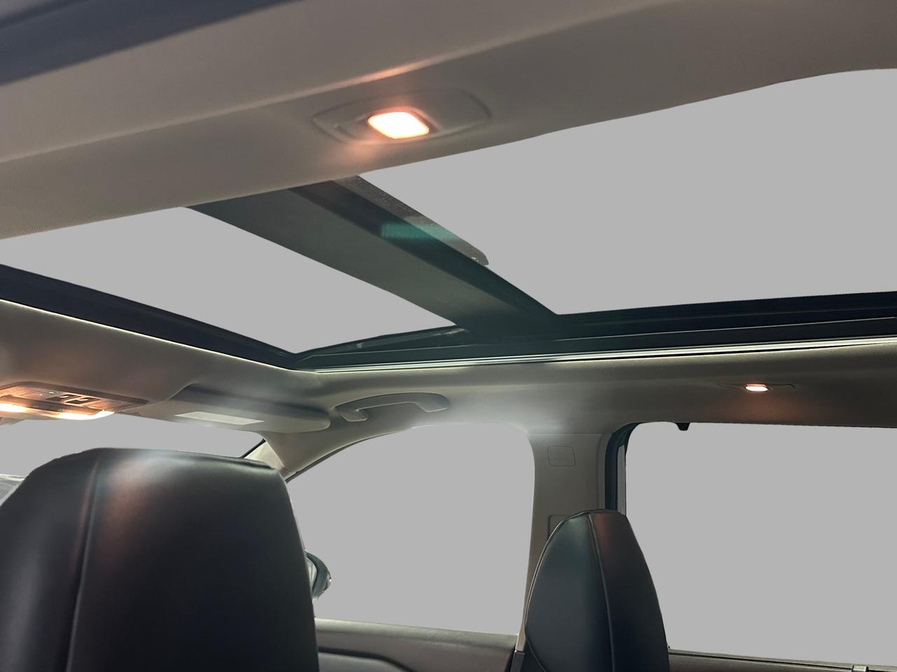 2021 Nissan Rogue SV PREMIUM | CLEAN CARFAX | LEATHER | SUNROOF | Photo