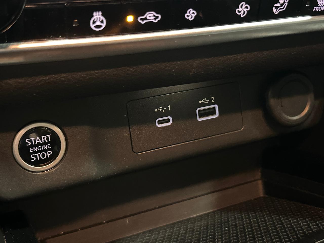 2021 Nissan Rogue SV PREMIUM | CLEAN CARFAX | LEATHER | SUNROOF | Photo