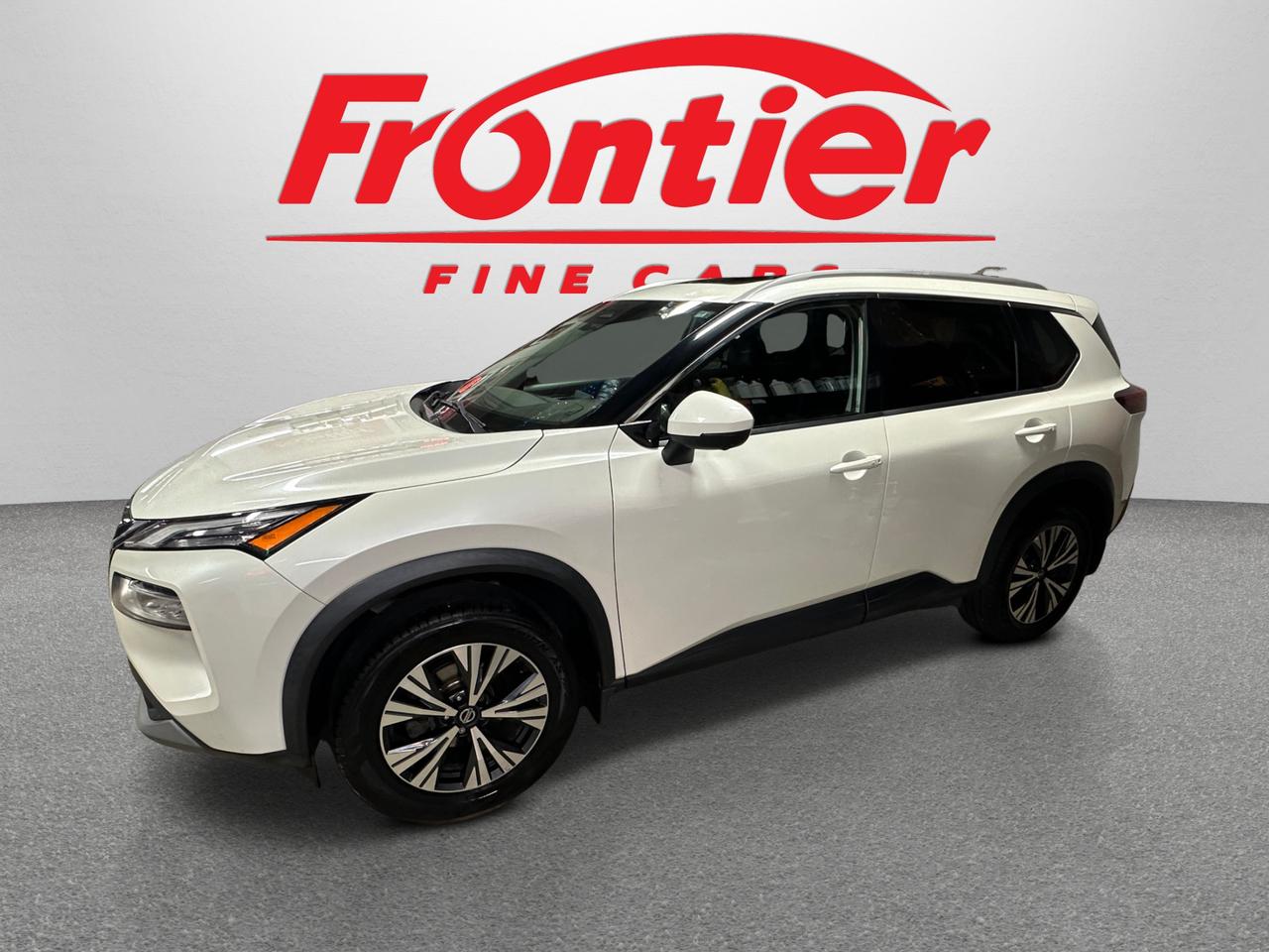 2021 Nissan Rogue SV PREMIUM | CLEAN CARFAX | LEATHER | SUNROOF | Photo
