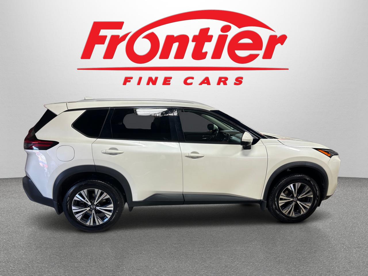 2021 Nissan Rogue SV PREMIUM | CLEAN CARFAX | LEATHER | SUNROOF | Photo