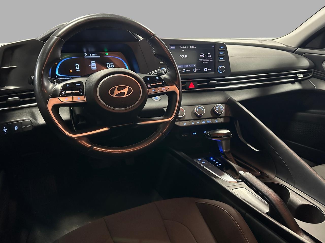 2025 Hyundai Elantra Preferred | CLEAN CARFAX | ONE OWNER | HTD STS Photo