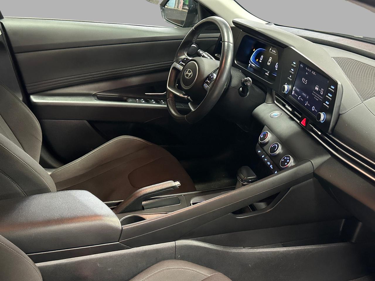 2025 Hyundai Elantra Preferred | CLEAN CARFAX | ONE OWNER | HTD STS Photo