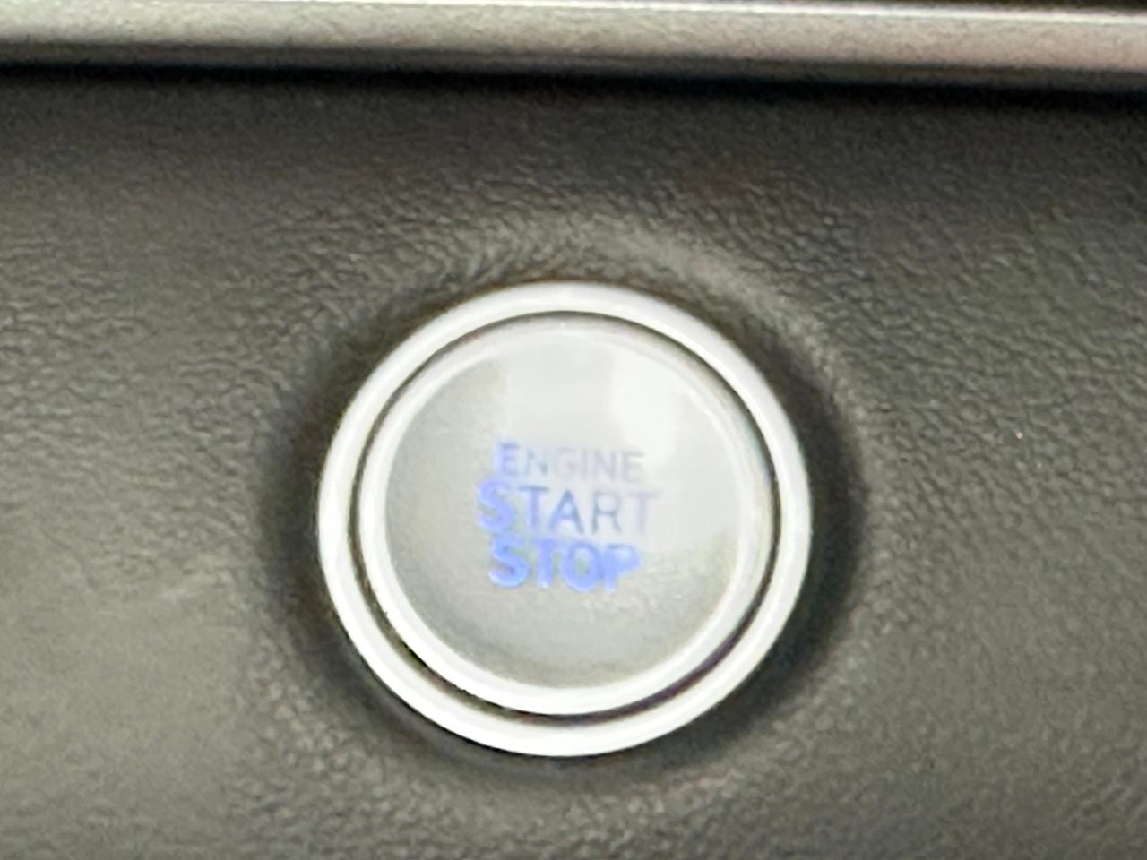 2025 Hyundai Elantra Preferred | CLEAN CARFAX | ONE OWNER | HTD STS Photo