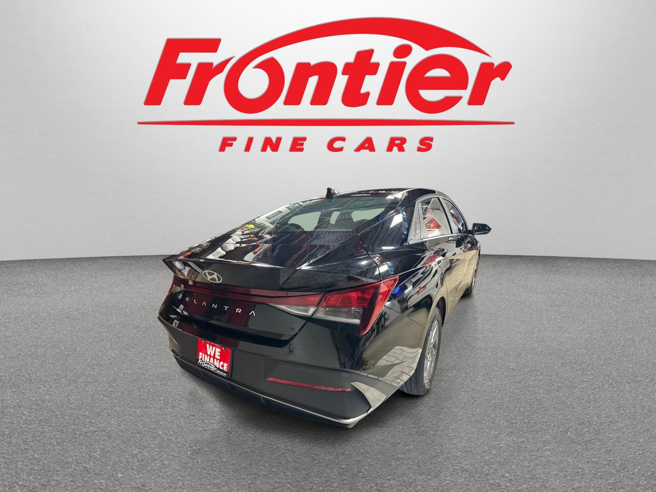 2025 Hyundai Elantra Preferred | CLEAN CARFAX | ONE OWNER | HTD STS Photo