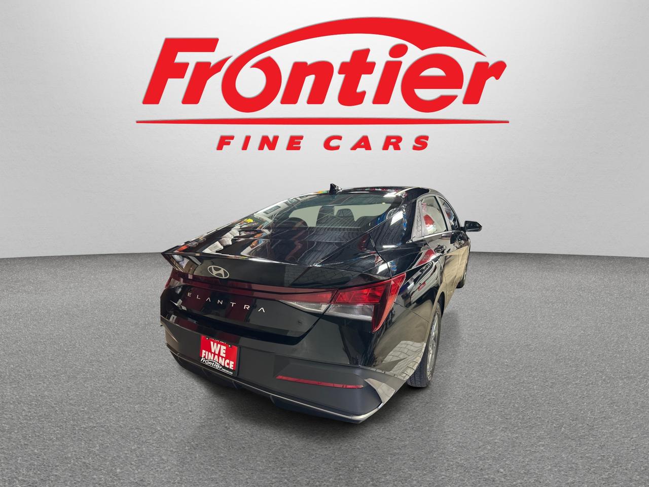 2025 Hyundai Elantra Preferred | CLEAN CARFAX | ONE OWNER | HTD STS Photo