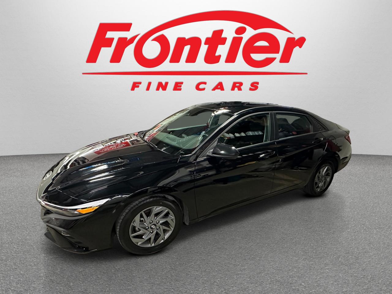 2025 Hyundai Elantra Preferred | CLEAN CARFAX | ONE OWNER | HTD STS Photo